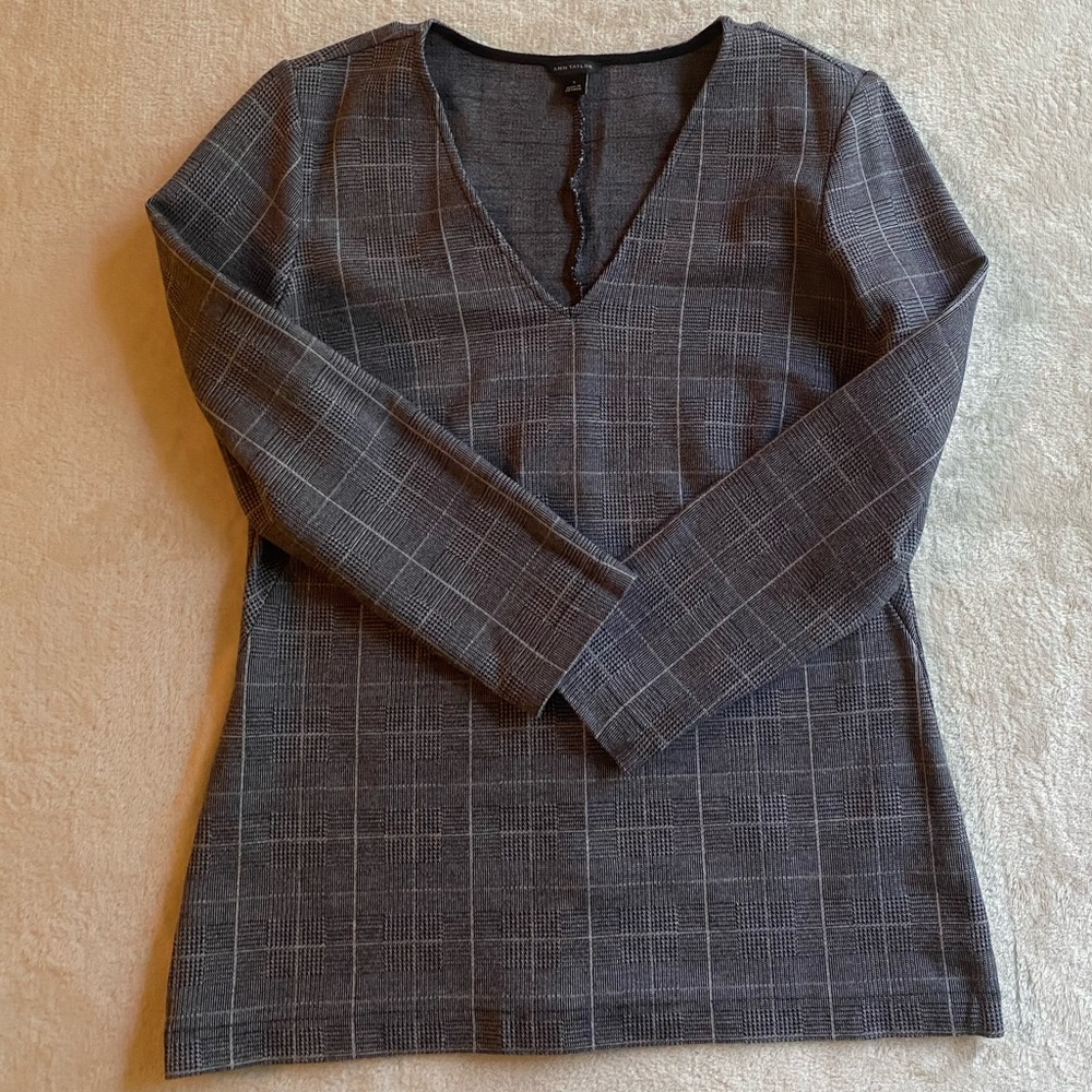 Ann Taylor Knit top